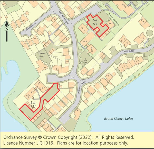 Lot: 121 - PARCEL OF LAND WITH PLANNING FOR TWO GARAGES AND NINE BOLLARD PARKING SPACES -